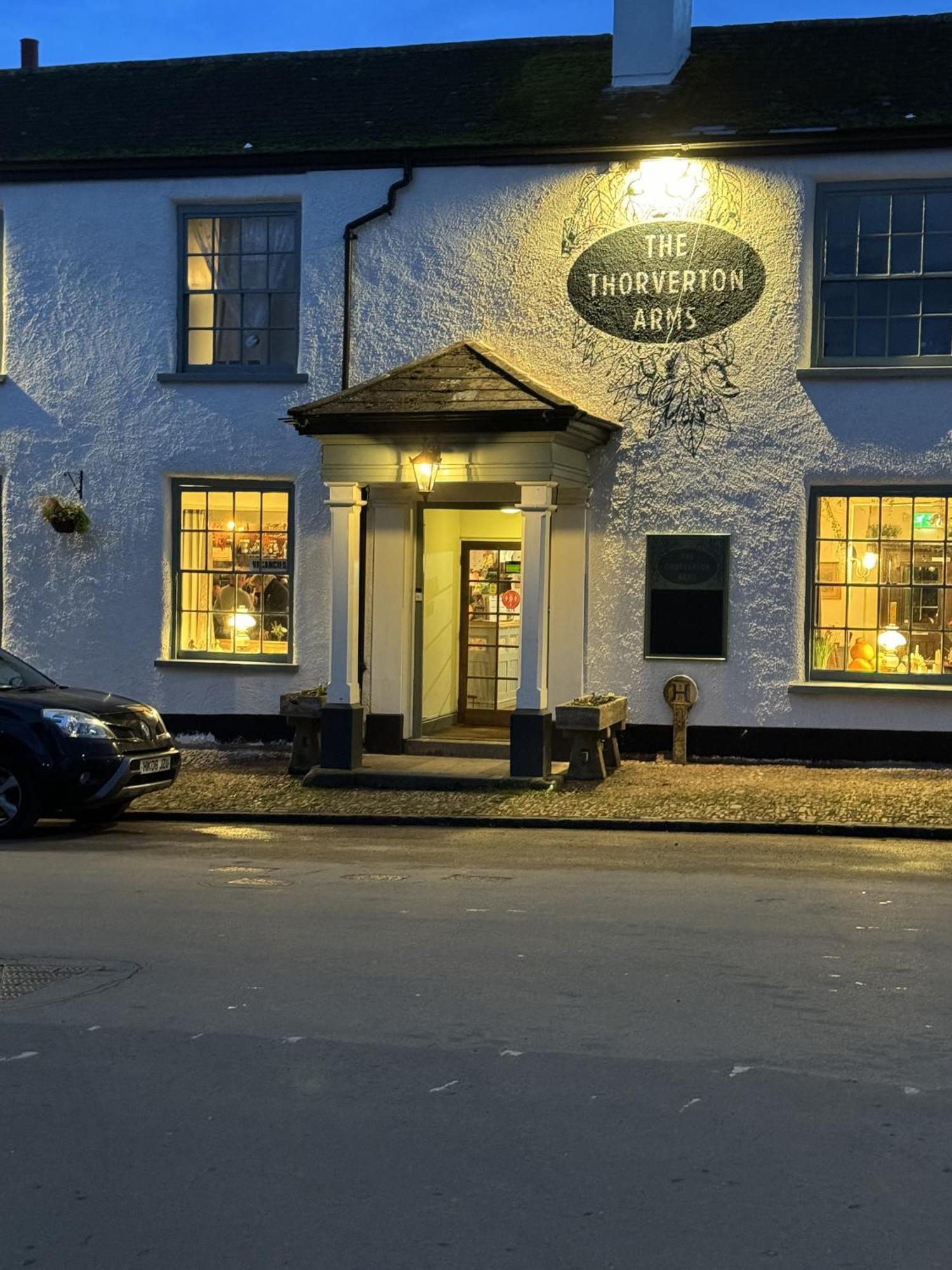 Thorverton Arms Habitación foto